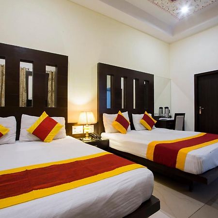 Hotel Baba Inn-By Rcg Hotels New Delhi Exteriör bild