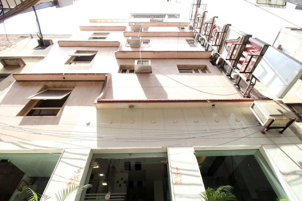 Hotel Baba Inn-By Rcg Hotels New Delhi Exteriör bild