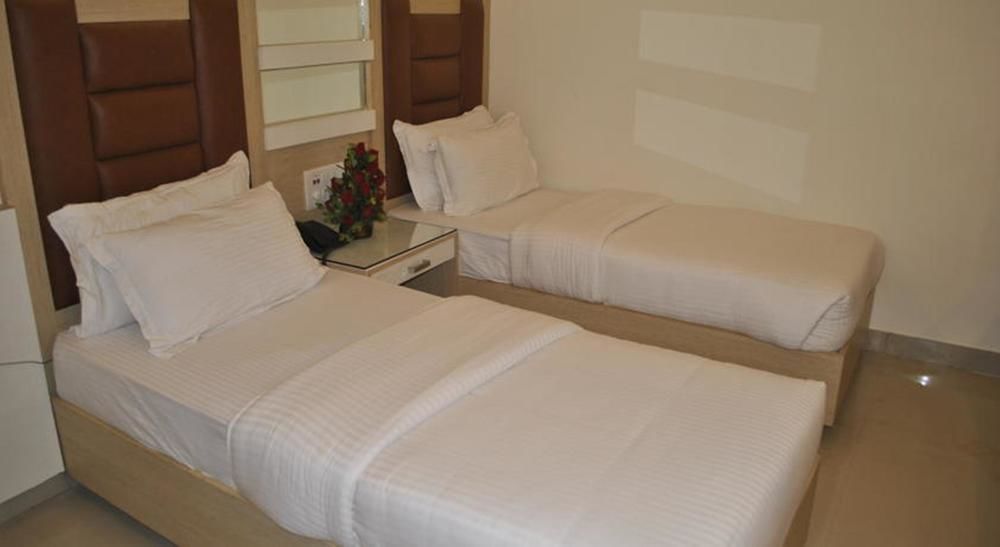 Hotel Baba Inn-By Rcg Hotels New Delhi Exteriör bild