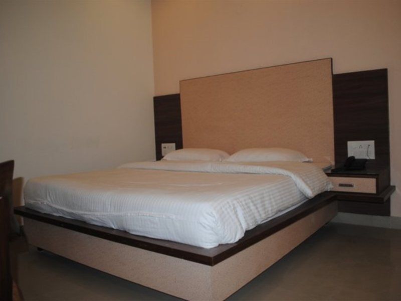 Hotel Baba Inn-By Rcg Hotels New Delhi Exteriör bild