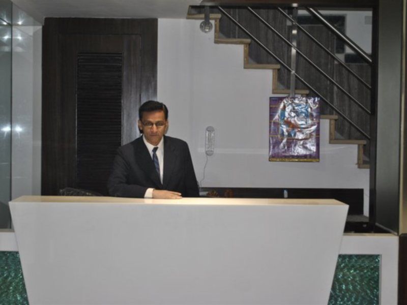 Hotel Baba Inn-By Rcg Hotels New Delhi Exteriör bild
